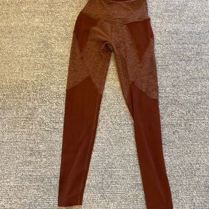 Beyond Yoga leggings size small